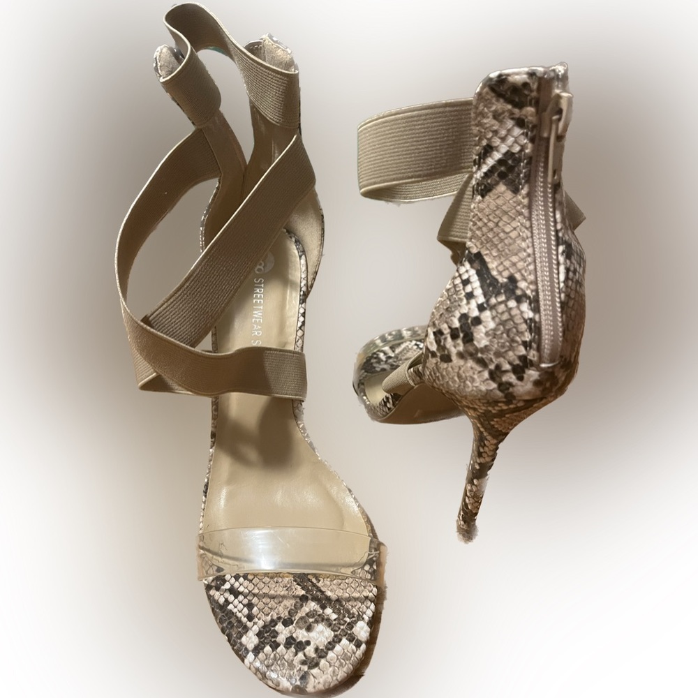 Serpent pattern heels